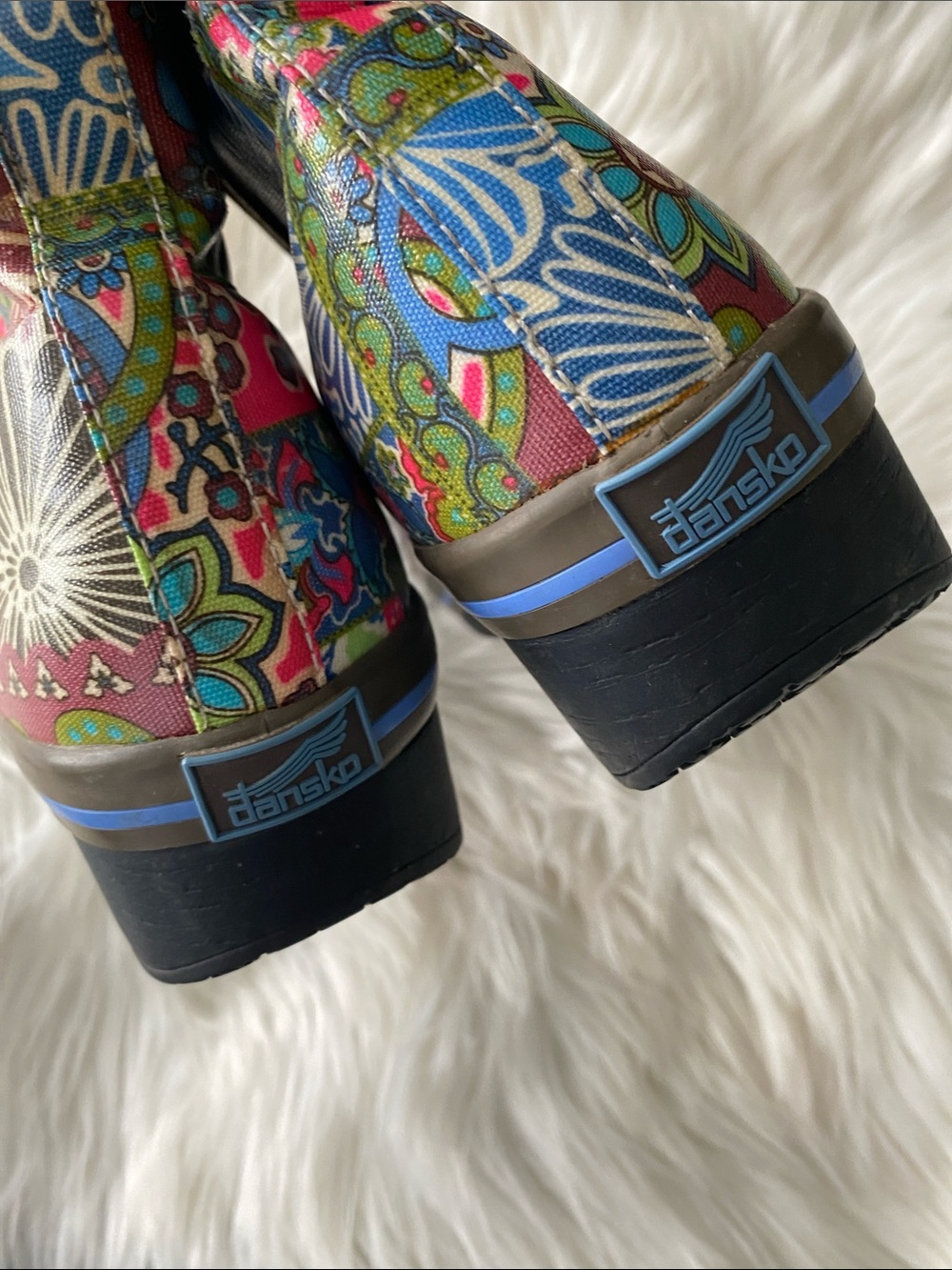Dansko Chelsea wellies Patterned Floral Chelsea Boots in Blue and Olive - Picture 8 of 12
